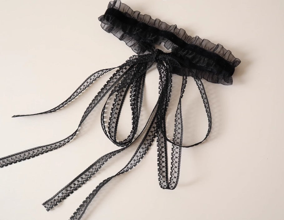 Noelle Velvet Choker