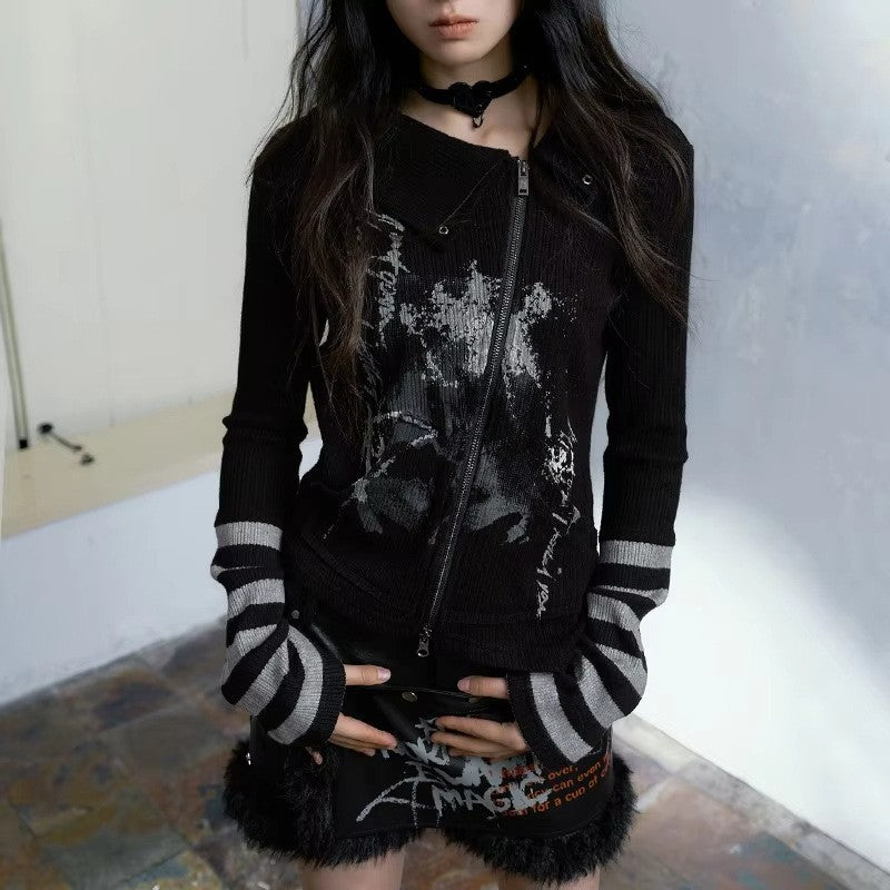 Taren Gothic Zipper Top